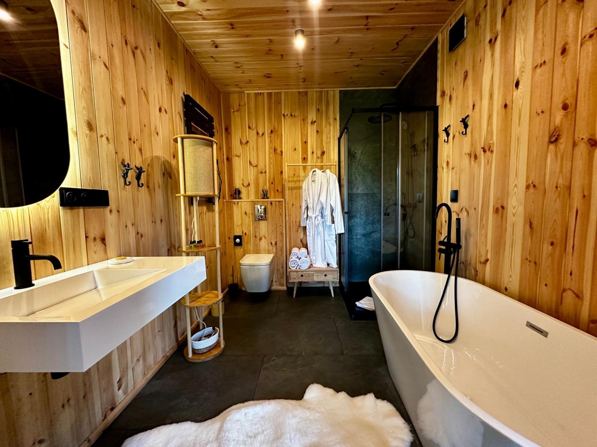 Brown Deer - Z Sauna Na Tarasie, Jacuzzi I Widokiem Na Gory - By Deer Hills Luxury Apartments Kocon Zewnętrze zdjęcie